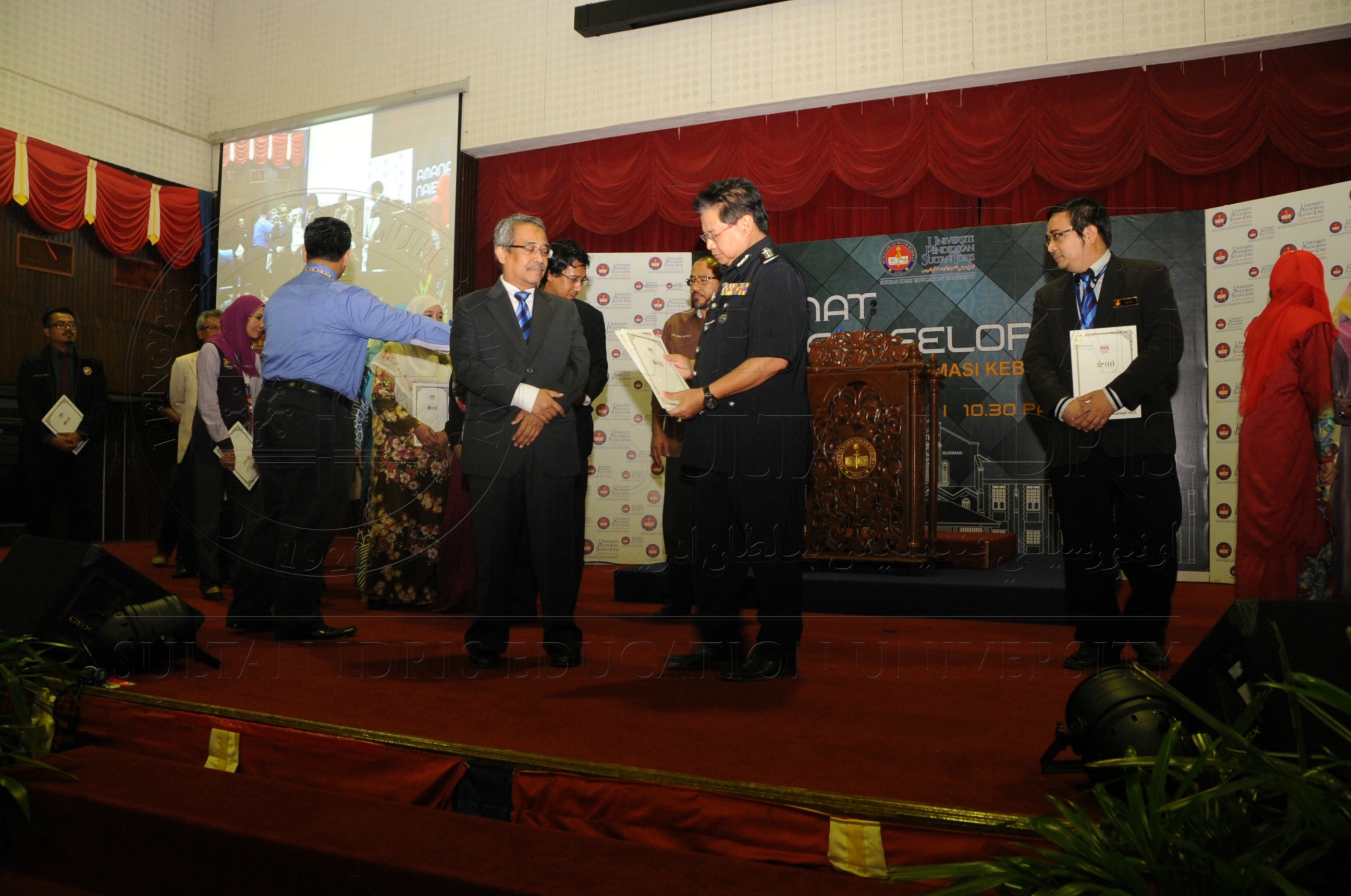 PRO 16 6 AMANAT VCHAS 8761